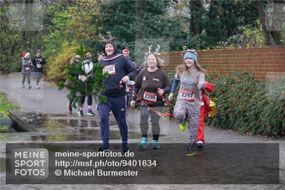 07.12.2025 - St. Pauli X-Mass-Run No. 15 Michael Burmester http://msf.ph/oto/9401634 07.12.2025 10:27:29 Laufen 2296, 6, 2290, 2297 meine-sportfotos.de