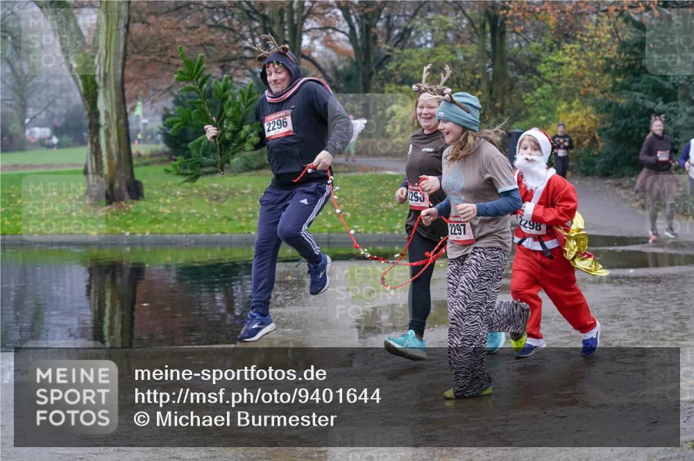 07.12.2025 - St. Pauli X-Mass-Run No. 15 Michael Burmester http://msf.ph/oto/9401644 07.12.2025 10:27:32 Laufen 2296, 1293, 2297, 2298 meine-sportfotos.de