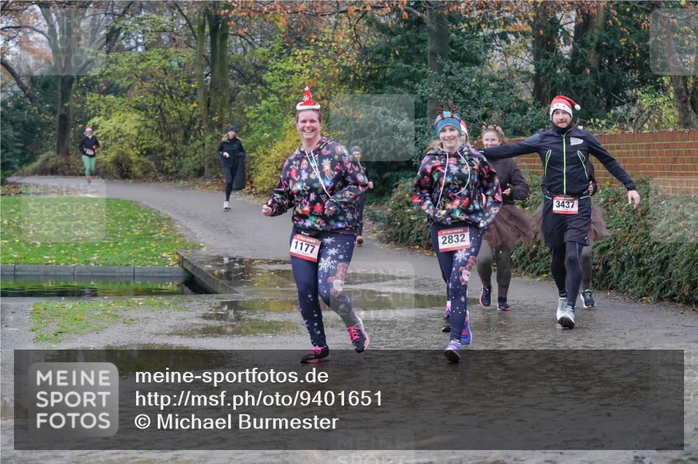 07.12.2025 - St. Pauli X-Mass-Run No. 15 Michael Burmester http://msf.ph/oto/9401651 07.12.2025 10:27:34 Laufen 1177, 2832, 3437 meine-sportfotos.de