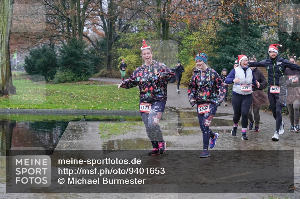 07.12.2025 - St. Pauli X-Mass-Run No. 15 Michael Burmester http://msf.ph/oto/9401653 07.12.2025 10:27:35 Laufen 1177, 2832, 3391, 3437, 2607 meine-sportfotos.de
