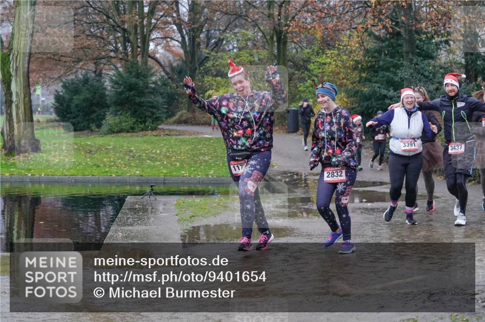 07.12.2025 - St. Pauli X-Mass-Run No. 15 Michael Burmester http://msf.ph/oto/9401654 07.12.2025 10:27:35 Laufen 117, 2832, 3391, 3437 meine-sportfotos.de