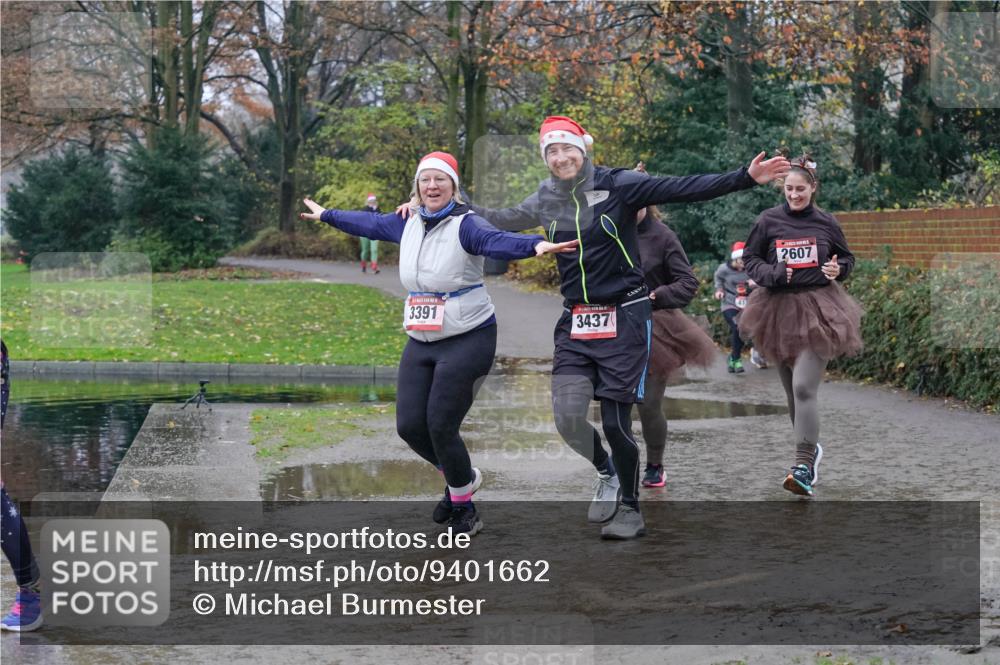 07.12.2025 - St. Pauli X-Mass-Run No. 15 Michael Burmester http://msf.ph/oto/9401662 07.12.2025 10:27:37 Laufen 3391, 3437, 2607 meine-sportfotos.de