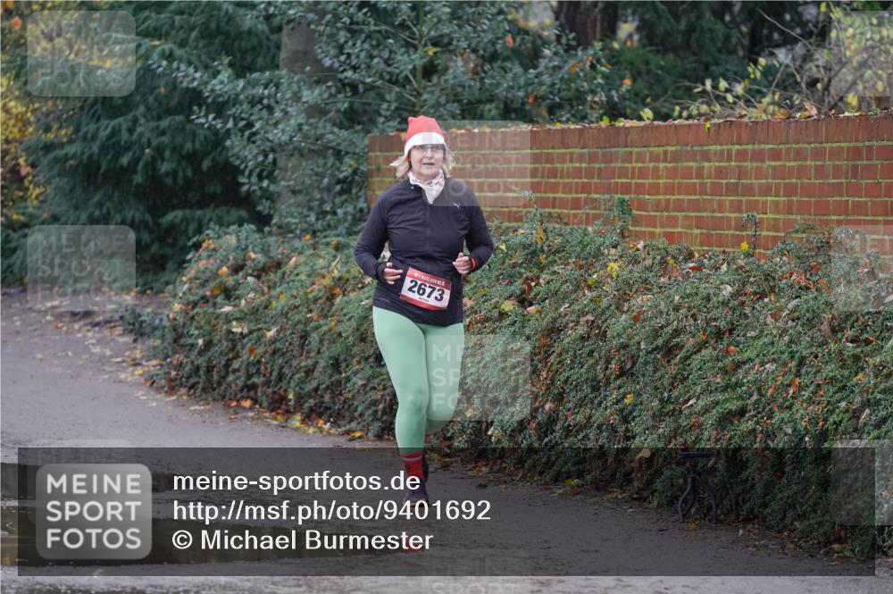 07.12.2025 - St. Pauli X-Mass-Run No. 15 Michael Burmester http://msf.ph/oto/9401692 07.12.2025 10:27:48 Laufen 5, 2673 meine-sportfotos.de