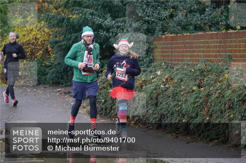 07.12.2025 - St. Pauli X-Mass-Run No. 15 Michael Burmester http://msf.ph/oto/9401700 07.12.2025 10:27:58 Laufen 2252 meine-sportfotos.de