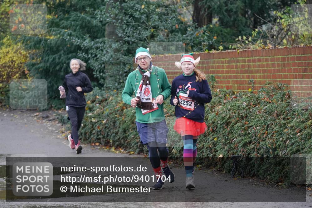 07.12.2025 - St. Pauli X-Mass-Run No. 15 Michael Burmester http://msf.ph/oto/9401704 07.12.2025 10:28:00 Laufen 2252 meine-sportfotos.de