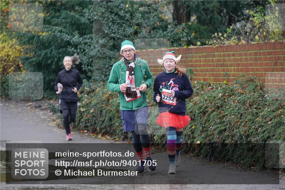 07.12.2025 - St. Pauli X-Mass-Run No. 15 Michael Burmester http://msf.ph/oto/9401705 07.12.2025 10:28:00 Laufen 2252 meine-sportfotos.de
