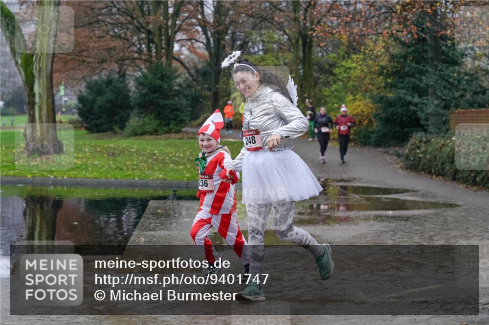 07.12.2025 - St. Pauli X-Mass-Run No. 15 Michael Burmester http://msf.ph/oto/9401747 07.12.2025 10:28:17 Laufen 236, 248, 15 meine-sportfotos.de
