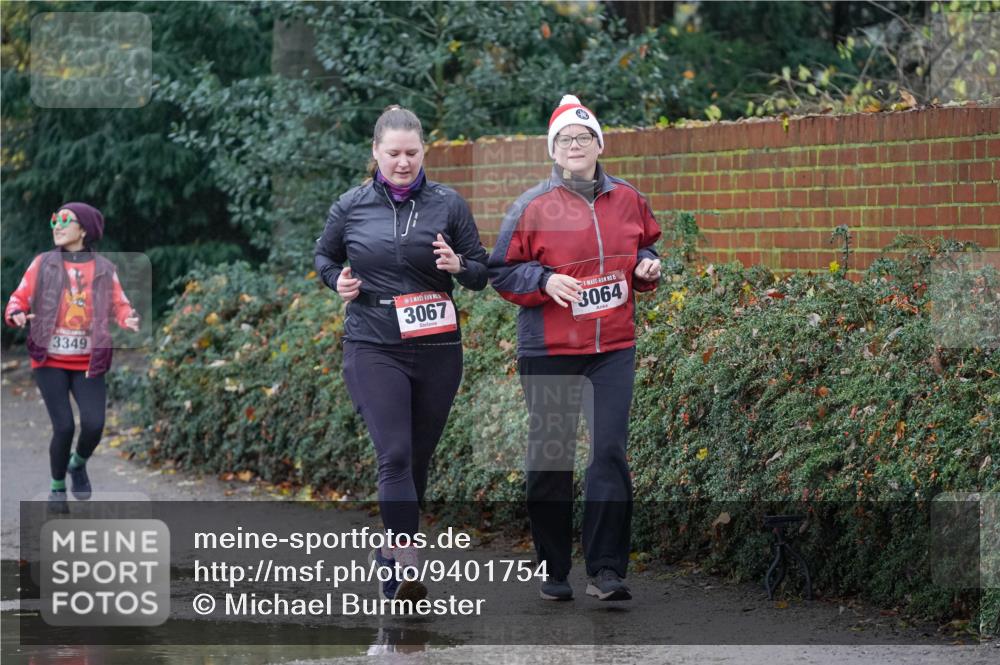 07.12.2025 - St. Pauli X-Mass-Run No. 15 Michael Burmester http://msf.ph/oto/9401754 07.12.2025 10:28:23 Laufen 3349, 3067, 15, 3064 meine-sportfotos.de