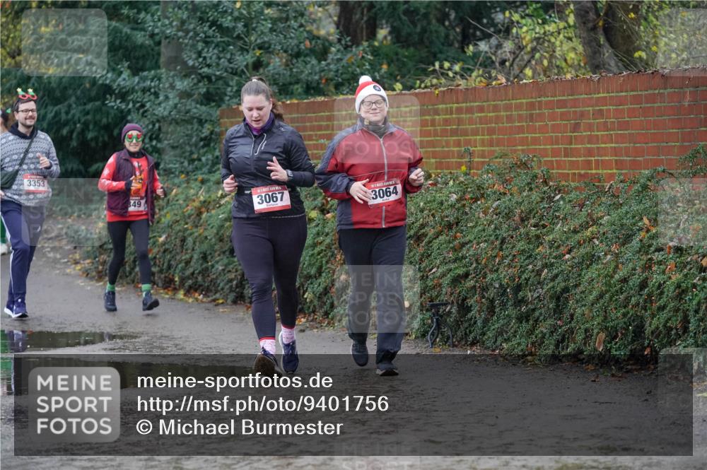 07.12.2025 - St. Pauli X-Mass-Run No. 15 Michael Burmester http://msf.ph/oto/9401756 07.12.2025 10:28:23 Laufen 3353, 849, 3067, 3064 meine-sportfotos.de