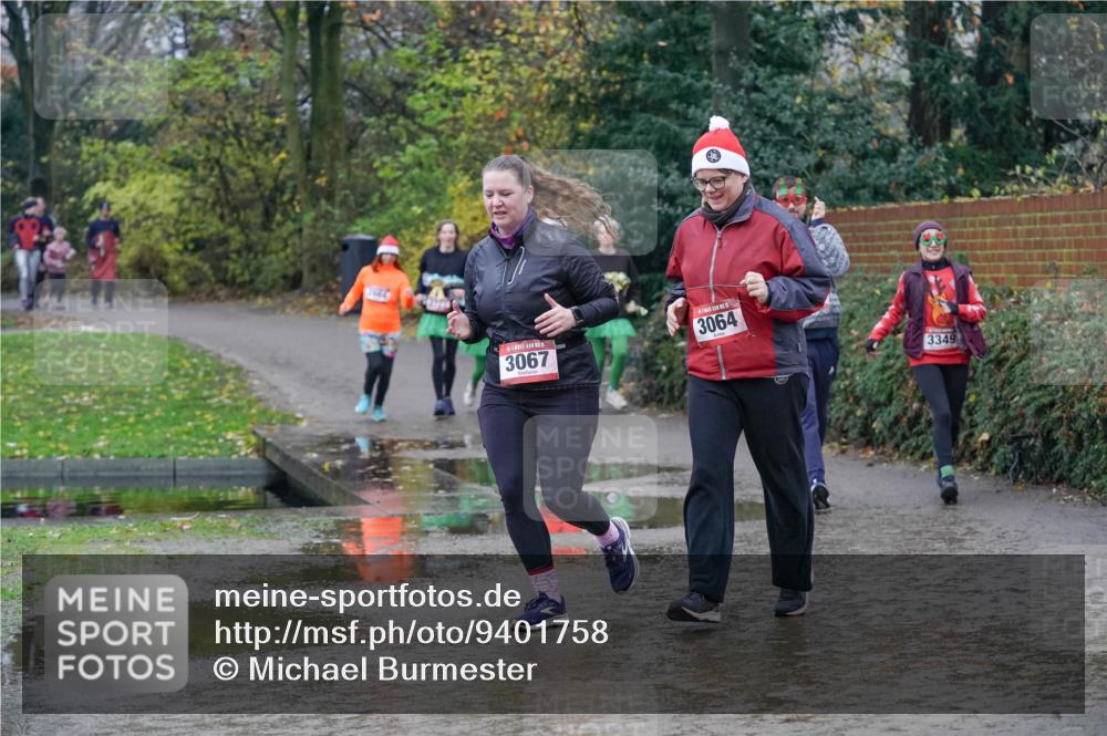 07.12.2025 - St. Pauli X-Mass-Run No. 15 Michael Burmester http://msf.ph/oto/9401758 07.12.2025 10:28:26 Laufen 3067, 3064, 3349 meine-sportfotos.de