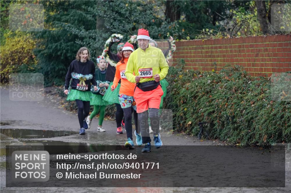 07.12.2025 - St. Pauli X-Mass-Run No. 15 Michael Burmester http://msf.ph/oto/9401771 07.12.2025 10:28:31 Laufen 2727, 20, 2665 meine-sportfotos.de