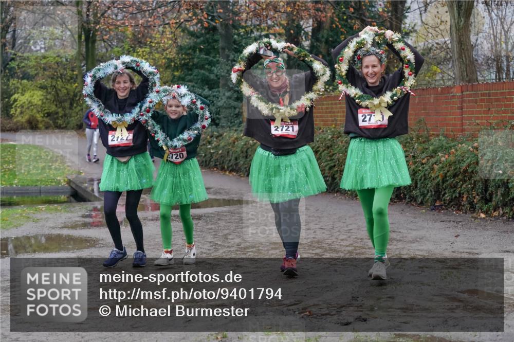 07.12.2025 - St. Pauli X-Mass-Run No. 15 Michael Burmester http://msf.ph/oto/9401794 07.12.2025 10:28:37 Laufen 2127, 720, 2721, 273 meine-sportfotos.de