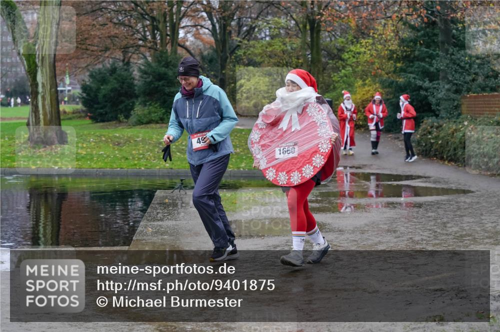 07.12.2025 - St. Pauli X-Mass-Run No. 15 Michael Burmester http://msf.ph/oto/9401875 07.12.2025 10:29:32 Laufen 49, 1660 meine-sportfotos.de