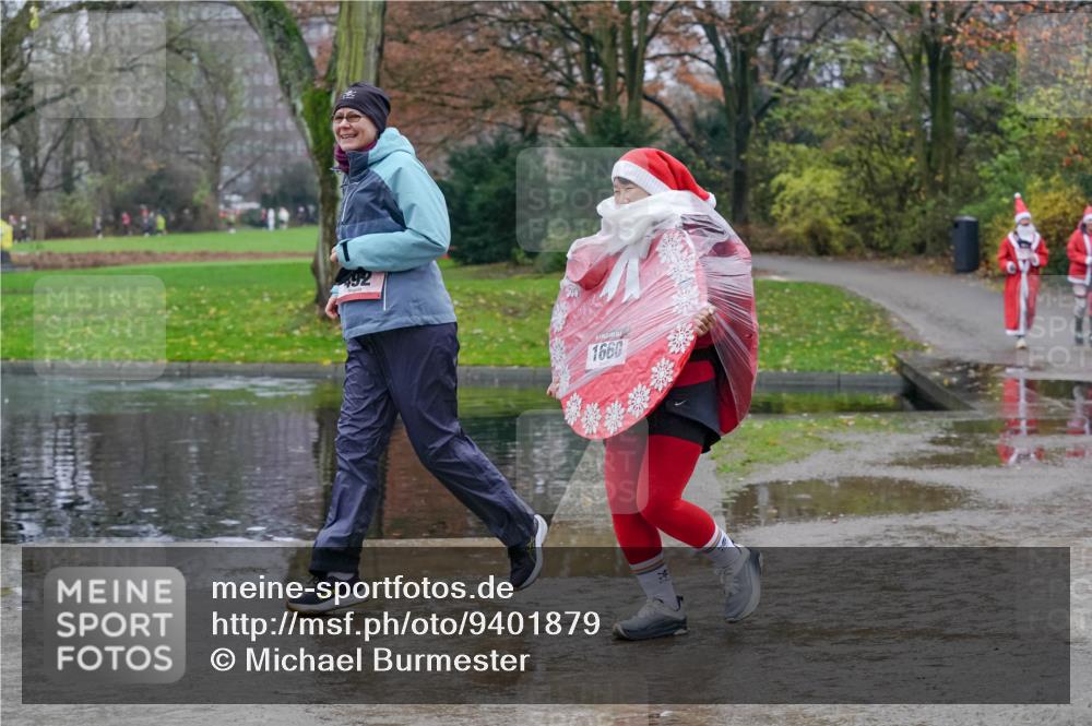 07.12.2025 - St. Pauli X-Mass-Run No. 15 Michael Burmester http://msf.ph/oto/9401879 07.12.2025 10:29:33 Laufen 492, 1660 meine-sportfotos.de