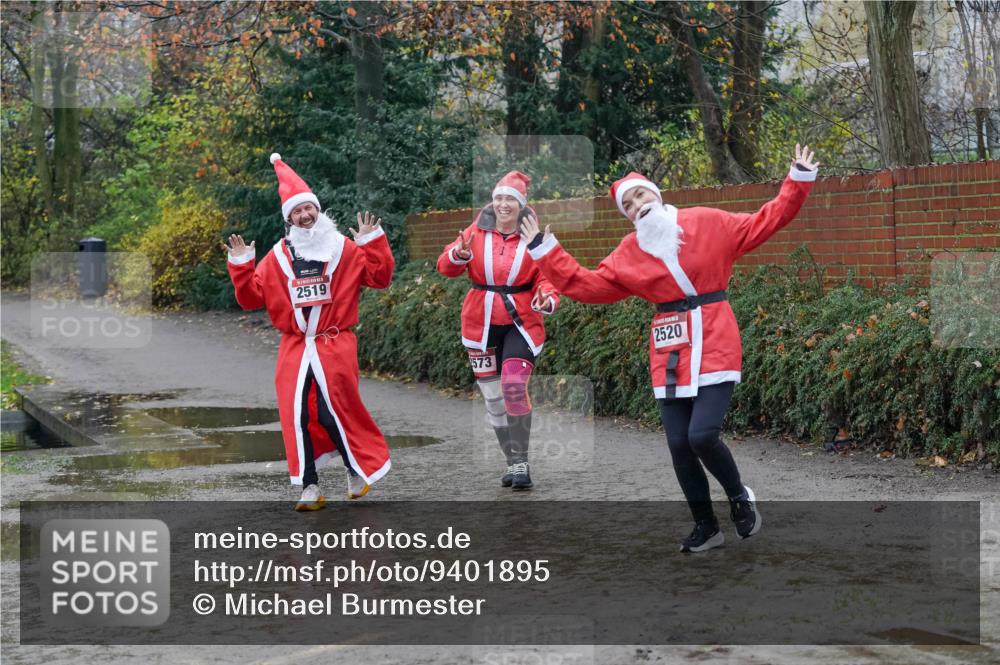 07.12.2025 - St. Pauli X-Mass-Run No. 15 Michael Burmester http://msf.ph/oto/9401895 07.12.2025 10:29:42 Laufen 2519, 573, 2520 meine-sportfotos.de