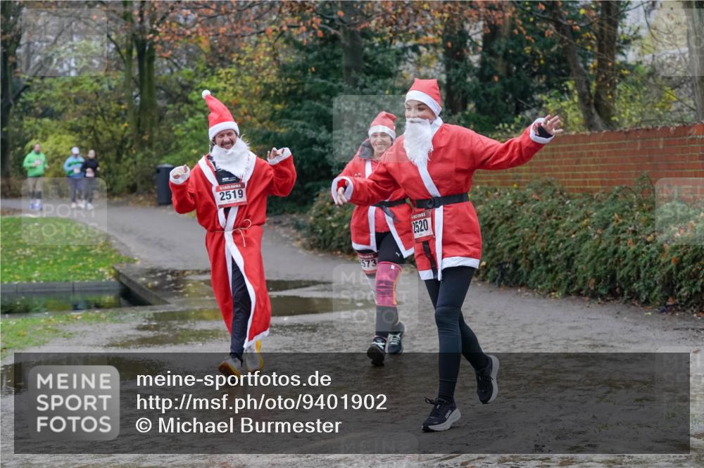07.12.2025 - St. Pauli X-Mass-Run No. 15 Michael Burmester http://msf.ph/oto/9401902 07.12.2025 10:29:43 Laufen 2519, 573, 2520 meine-sportfotos.de