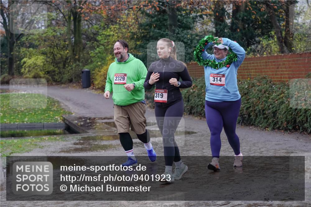 07.12.2025 - St. Pauli X-Mass-Run No. 15 Michael Burmester http://msf.ph/oto/9401923 07.12.2025 10:30:04 Laufen 2329, 15, 319, 314 meine-sportfotos.de