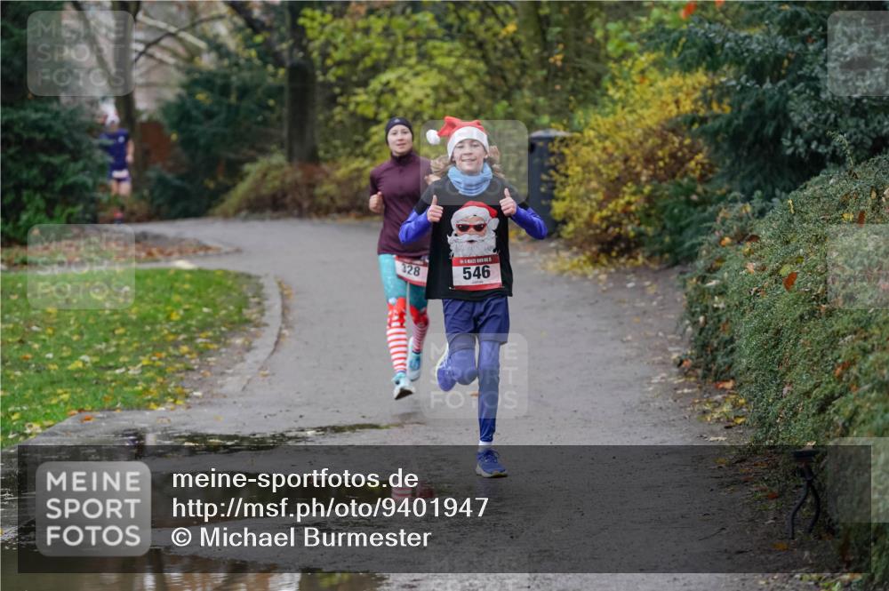 07.12.2025 - St. Pauli X-Mass-Run No. 15 Michael Burmester http://msf.ph/oto/9401947 07.12.2025 10:38:07 Laufen 328, 546 meine-sportfotos.de