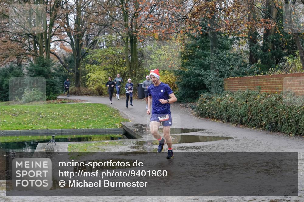 07.12.2025 - St. Pauli X-Mass-Run No. 15 Michael Burmester http://msf.ph/oto/9401960 07.12.2025 10:38:20 Laufen 054 meine-sportfotos.de