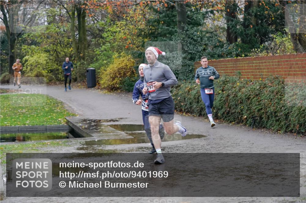 07.12.2025 - St. Pauli X-Mass-Run No. 15 Michael Burmester http://msf.ph/oto/9401969 07.12.2025 10:38:26 Laufen 797, 769 meine-sportfotos.de