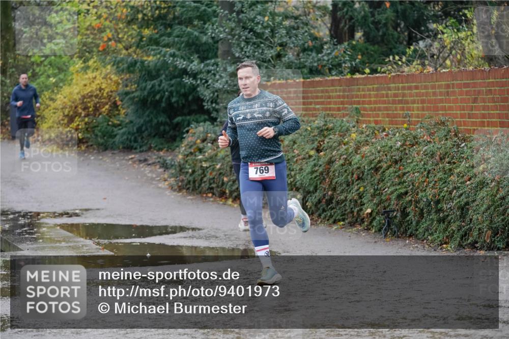 07.12.2025 - St. Pauli X-Mass-Run No. 15 Michael Burmester http://msf.ph/oto/9401973 07.12.2025 10:38:27 Laufen 769 meine-sportfotos.de