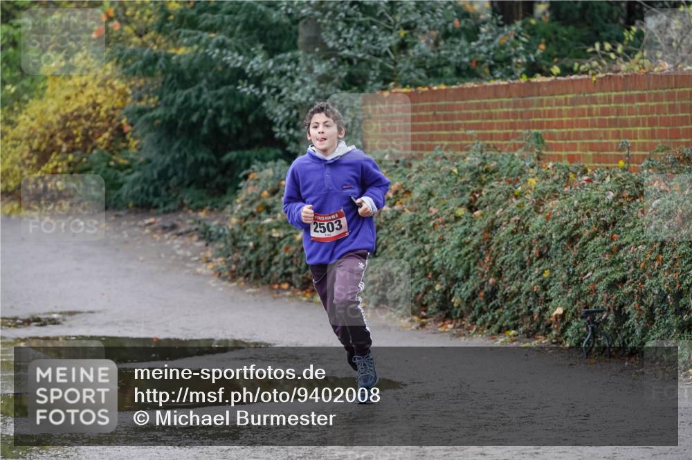 07.12.2025 - St. Pauli X-Mass-Run No. 15 Michael Burmester http://msf.ph/oto/9402008 07.12.2025 10:38:57 Laufen 2503 meine-sportfotos.de