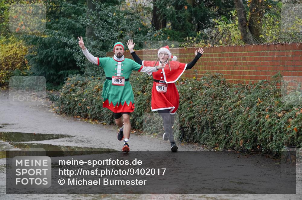 07.12.2025 - St. Pauli X-Mass-Run No. 15 Michael Burmester http://msf.ph/oto/9402017 07.12.2025 10:39:17 Laufen 955, 951 meine-sportfotos.de