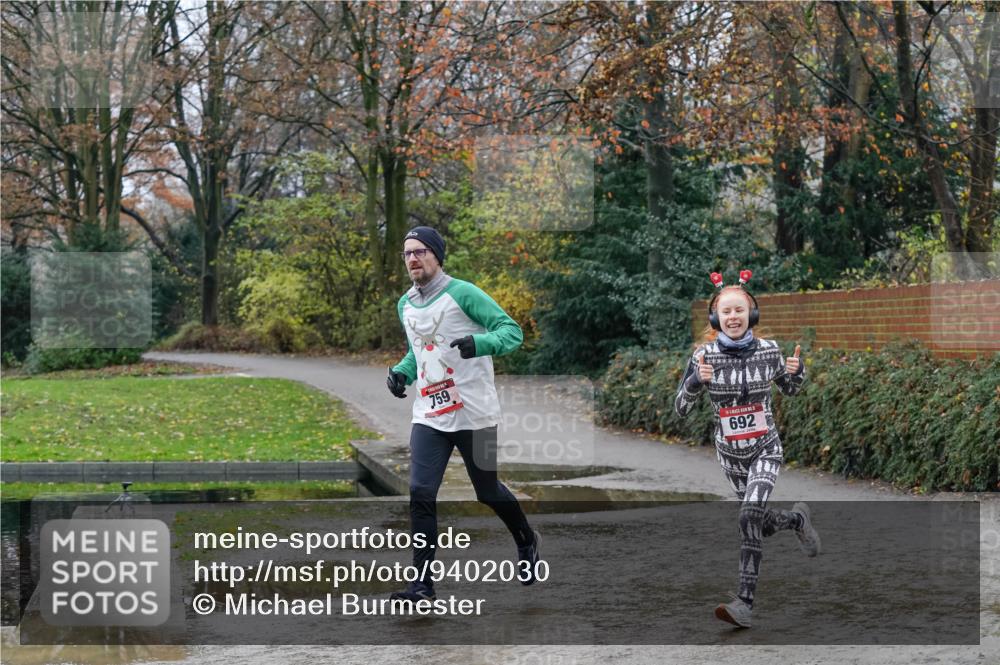 07.12.2025 - St. Pauli X-Mass-Run No. 15 Michael Burmester http://msf.ph/oto/9402030 07.12.2025 10:39:41 Laufen 759, 692 meine-sportfotos.de