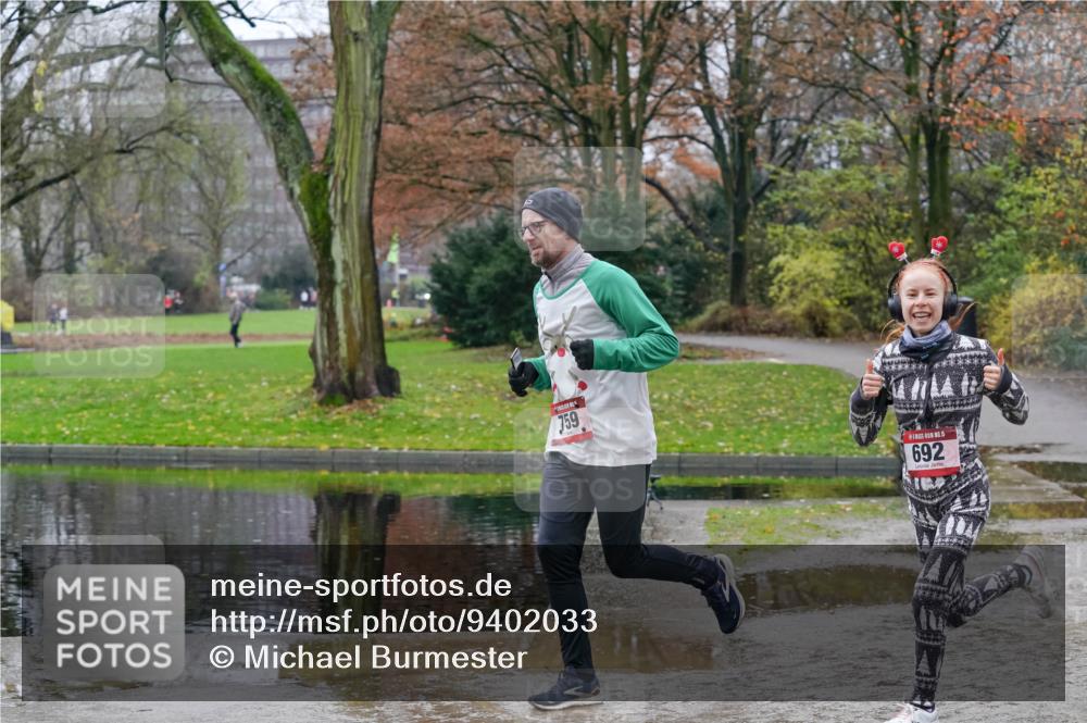 07.12.2025 - St. Pauli X-Mass-Run No. 15 Michael Burmester http://msf.ph/oto/9402033 07.12.2025 10:39:42 Laufen 759, 15, 692 meine-sportfotos.de