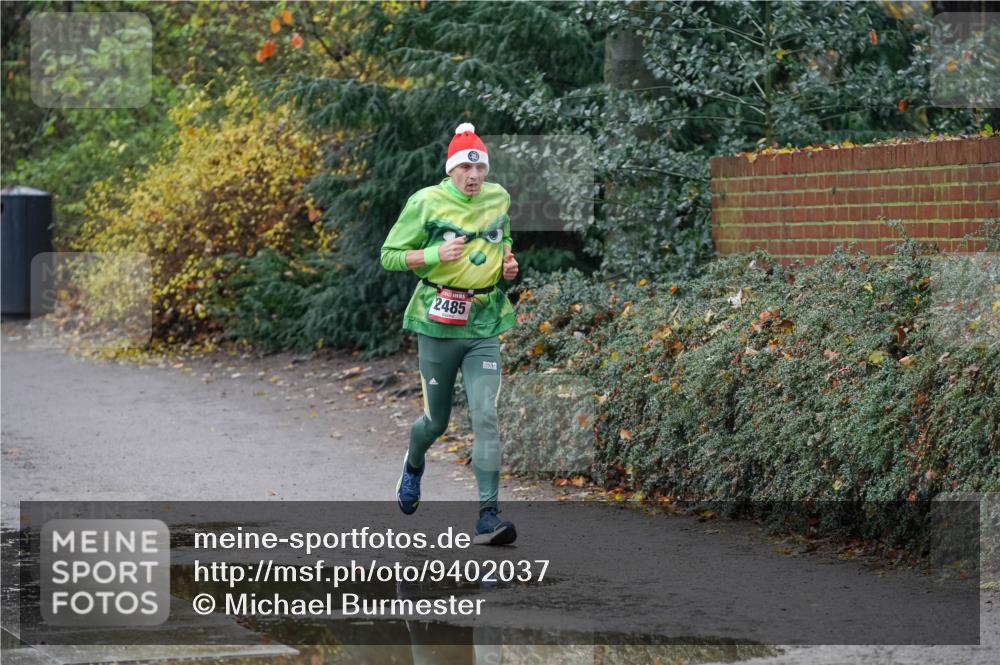 07.12.2025 - St. Pauli X-Mass-Run No. 15 Michael Burmester http://msf.ph/oto/9402037 07.12.2025 10:39:52 Laufen 2485 meine-sportfotos.de