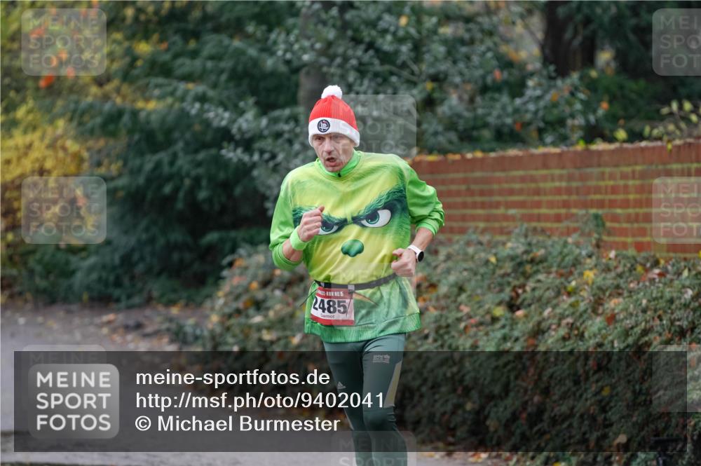 07.12.2025 - St. Pauli X-Mass-Run No. 15 Michael Burmester http://msf.ph/oto/9402041 07.12.2025 10:39:55 Laufen 15, 2485 meine-sportfotos.de