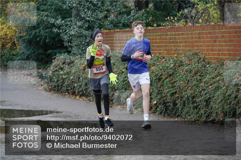 07.12.2025 - St. Pauli X-Mass-Run No. 15 Michael Burmester http://msf.ph/oto/9402072 07.12.2025 10:40:20 Laufen 5, 555, 568 meine-sportfotos.de