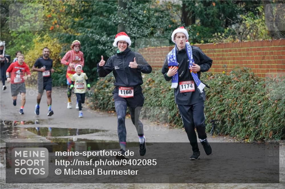 07.12.2025 - St. Pauli X-Mass-Run No. 15 Michael Burmester http://msf.ph/oto/9402085 07.12.2025 10:40:25 Laufen 417, 1160, 1174 meine-sportfotos.de