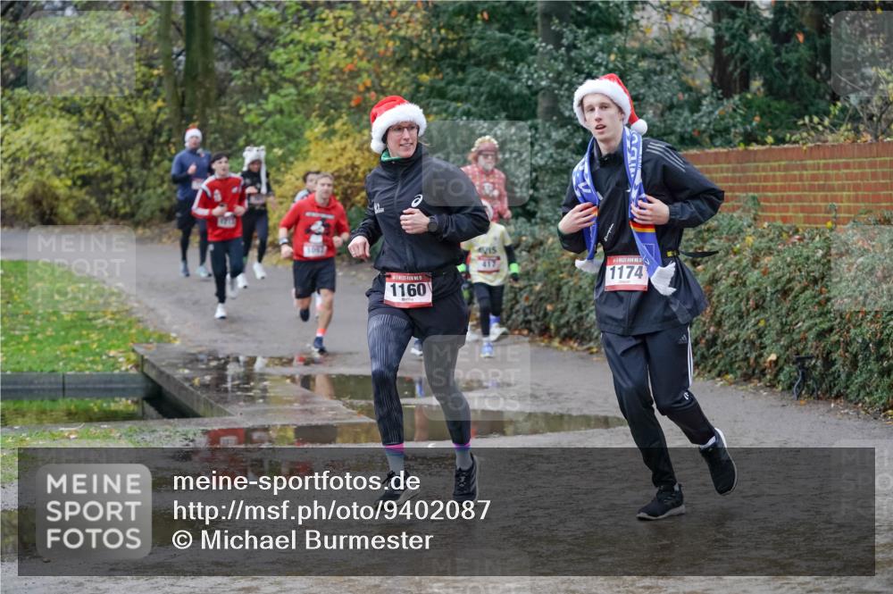 07.12.2025 - St. Pauli X-Mass-Run No. 15 Michael Burmester http://msf.ph/oto/9402087 07.12.2025 10:40:26 Laufen 15, 1160, 417, 5, 1174 meine-sportfotos.de