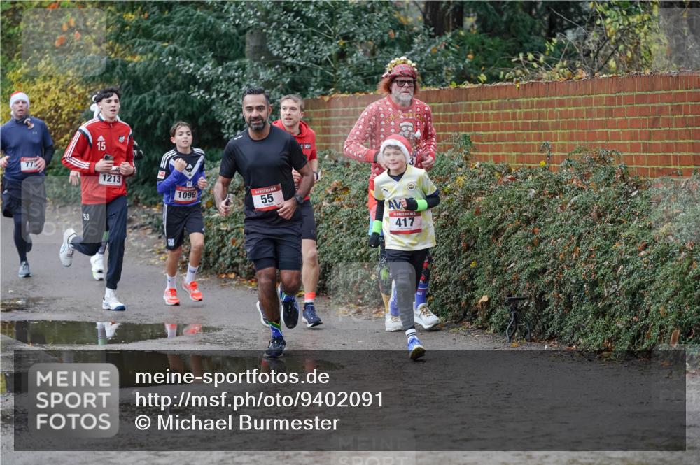 07.12.2025 - St. Pauli X-Mass-Run No. 15 Michael Burmester http://msf.ph/oto/9402091 07.12.2025 10:40:28 Laufen 15, 77, 1213, 1099, 55, 417 meine-sportfotos.de