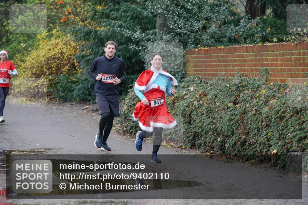 07.12.2025 - St. Pauli X-Mass-Run No. 15 Michael Burmester http://msf.ph/oto/9402110 07.12.2025 10:40:35 Laufen 75, 3275, 941 meine-sportfotos.de