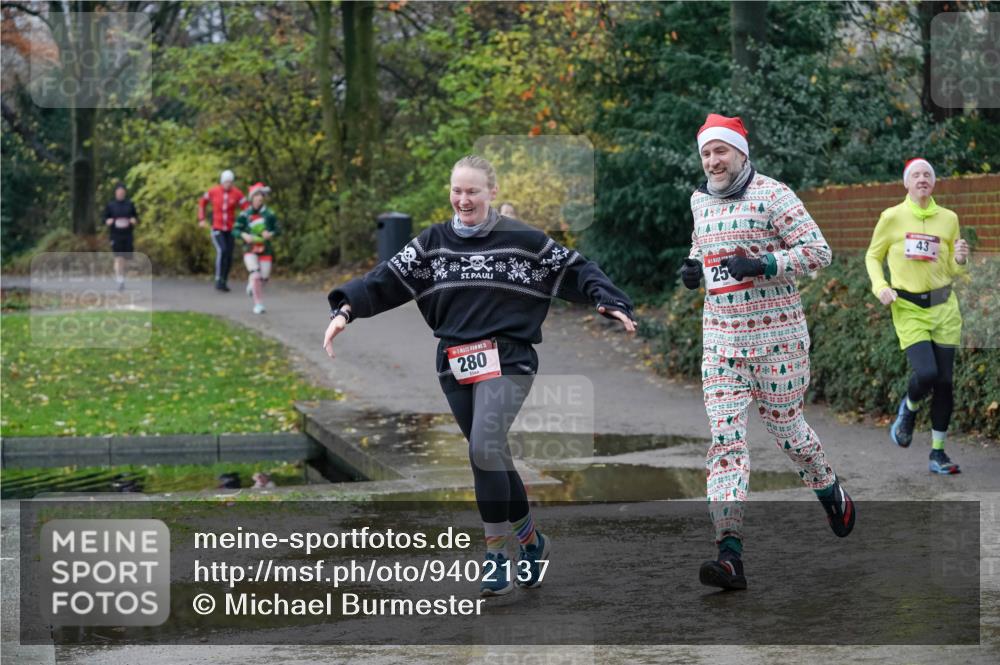 07.12.2025 - St. Pauli X-Mass-Run No. 15 Michael Burmester http://msf.ph/oto/9402137 07.12.2025 10:40:47 Laufen 25, 43, 280 meine-sportfotos.de