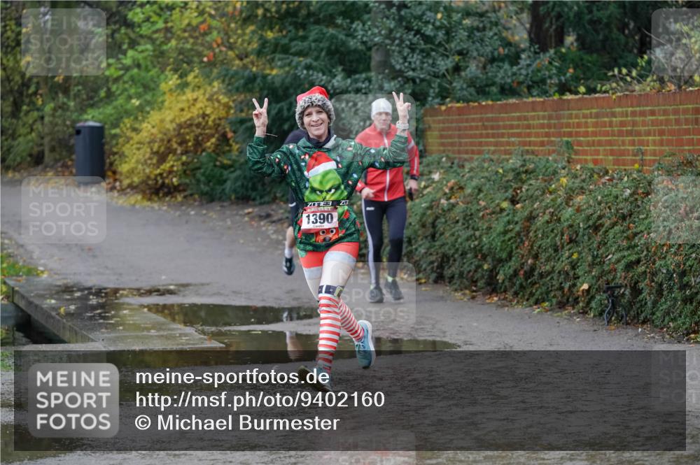07.12.2025 - St. Pauli X-Mass-Run No. 15 Michael Burmester http://msf.ph/oto/9402160 07.12.2025 10:40:55 Laufen 3, 1390 meine-sportfotos.de