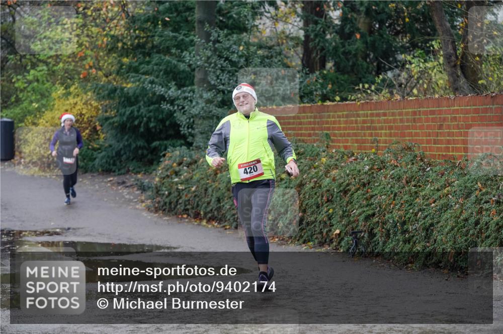 07.12.2025 - St. Pauli X-Mass-Run No. 15 Michael Burmester http://msf.ph/oto/9402174 07.12.2025 10:41:09 Laufen 12, 420 meine-sportfotos.de