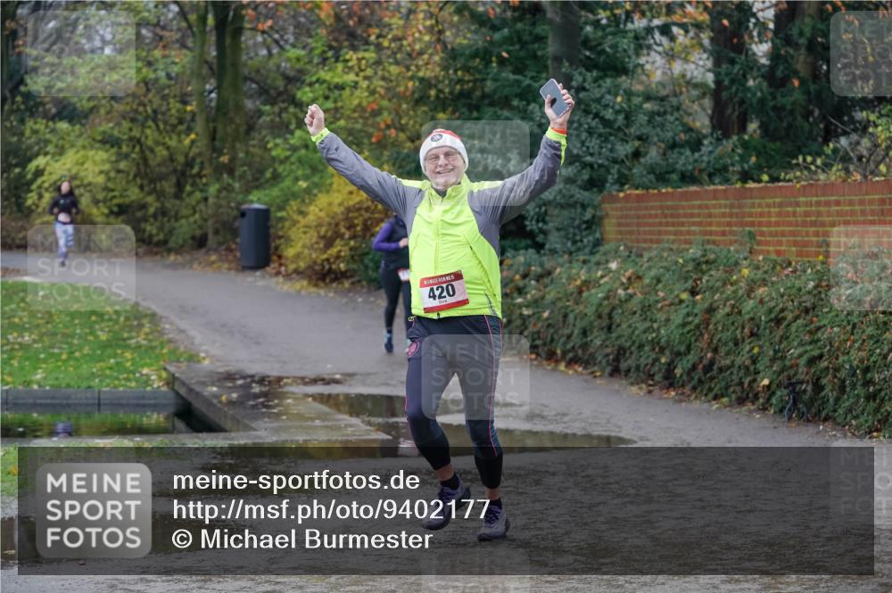 07.12.2025 - St. Pauli X-Mass-Run No. 15 Michael Burmester http://msf.ph/oto/9402177 07.12.2025 10:41:10 Laufen 420 meine-sportfotos.de