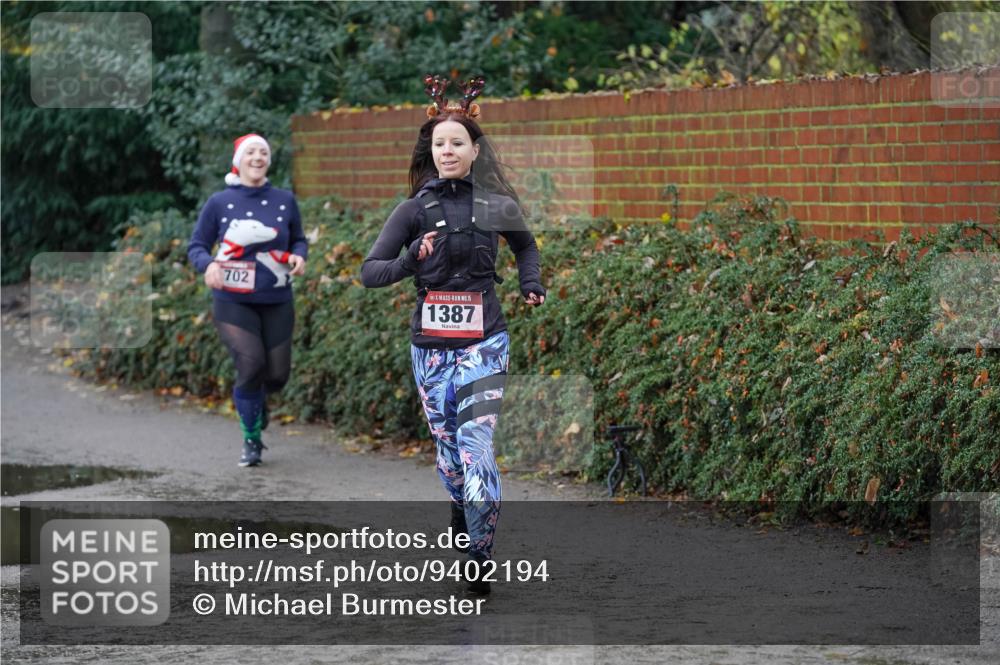 07.12.2025 - St. Pauli X-Mass-Run No. 15 Michael Burmester http://msf.ph/oto/9402194 07.12.2025 10:41:21 Laufen 702, 15, 1387 meine-sportfotos.de