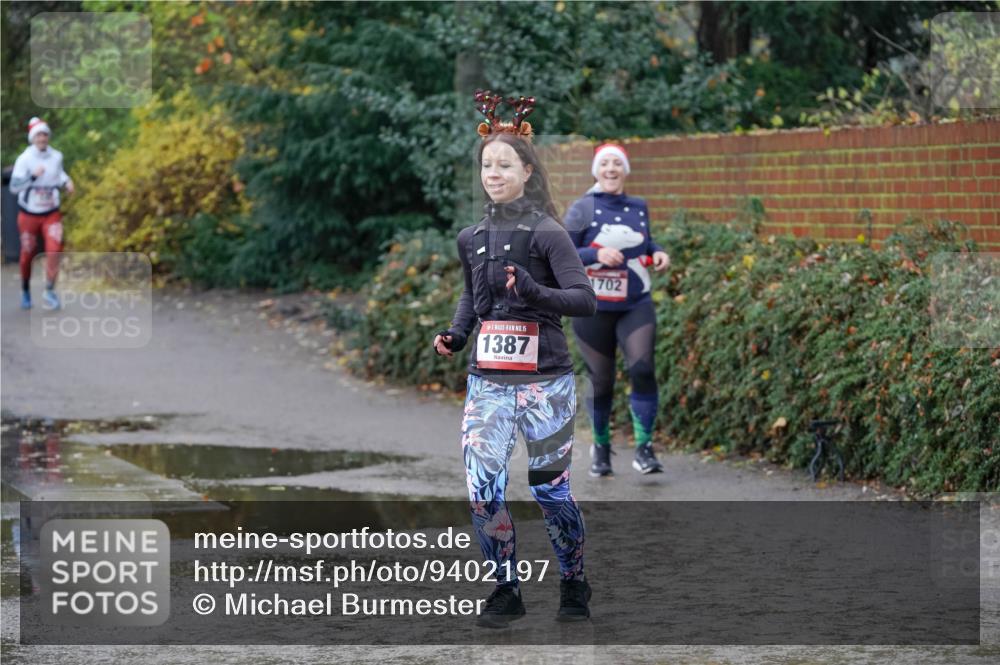 07.12.2025 - St. Pauli X-Mass-Run No. 15 Michael Burmester http://msf.ph/oto/9402197 07.12.2025 10:41:21 Laufen 15, 1387, 1702 meine-sportfotos.de