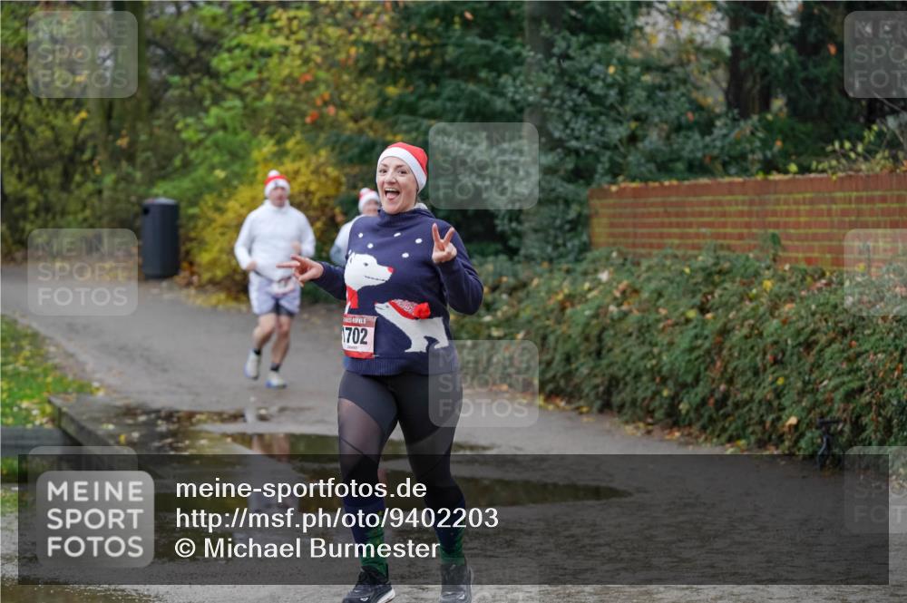 07.12.2025 - St. Pauli X-Mass-Run No. 15 Michael Burmester http://msf.ph/oto/9402203 07.12.2025 10:41:24 Laufen 702 meine-sportfotos.de
