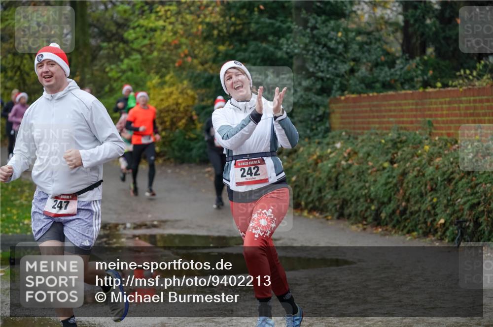 07.12.2025 - St. Pauli X-Mass-Run No. 15 Michael Burmester http://msf.ph/oto/9402213 07.12.2025 10:41:30 Laufen 15, 247, 15, 242 meine-sportfotos.de