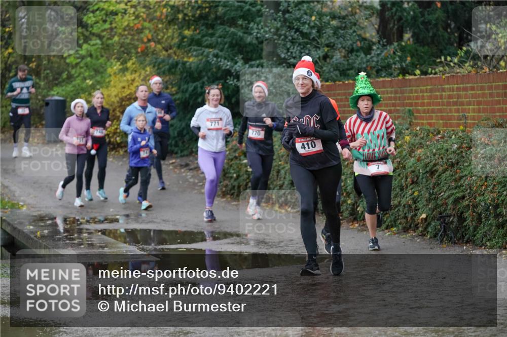 07.12.2025 - St. Pauli X-Mass-Run No. 15 Michael Burmester http://msf.ph/oto/9402221 07.12.2025 10:41:34 Laufen 771, 770, 410 meine-sportfotos.de