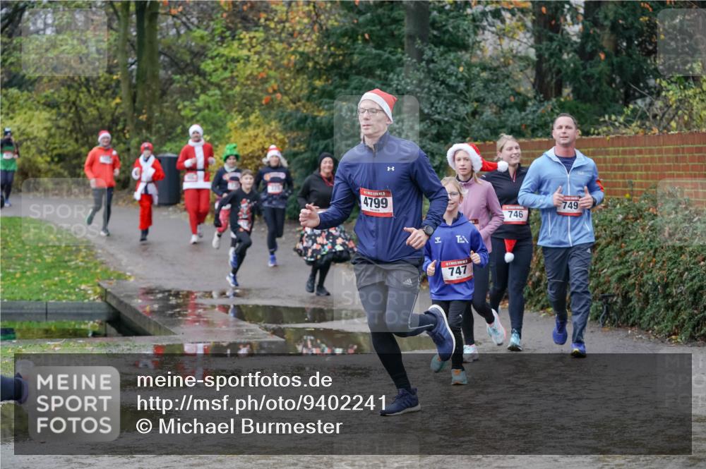 07.12.2025 - St. Pauli X-Mass-Run No. 15 Michael Burmester http://msf.ph/oto/9402241 07.12.2025 10:41:39 Laufen 4799, 747, 749, 746 meine-sportfotos.de