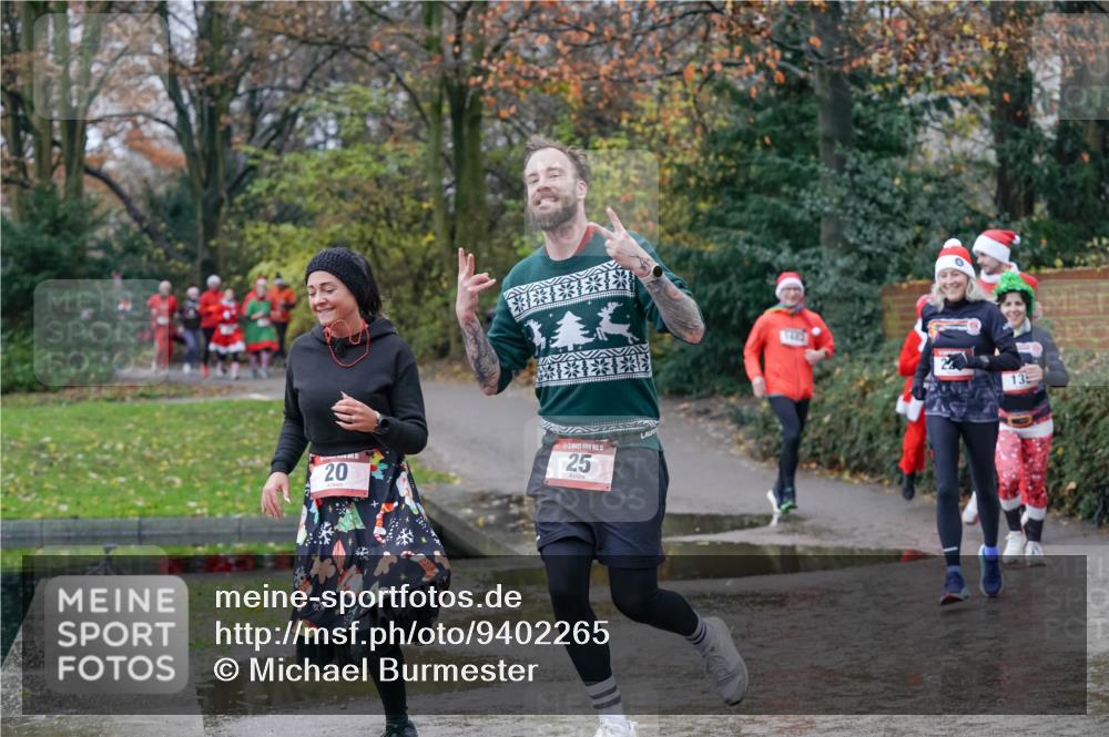 07.12.2025 - St. Pauli X-Mass-Run No. 15 Michael Burmester http://msf.ph/oto/9402265 07.12.2025 10:41:45 Laufen 20, 25, 135 meine-sportfotos.de