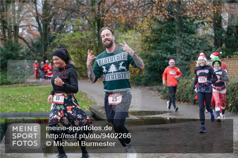 07.12.2025 - St. Pauli X-Mass-Run No. 15 Michael Burmester http://msf.ph/oto/9402266 07.12.2025 10:41:45 Laufen 20, 25, 225 meine-sportfotos.de