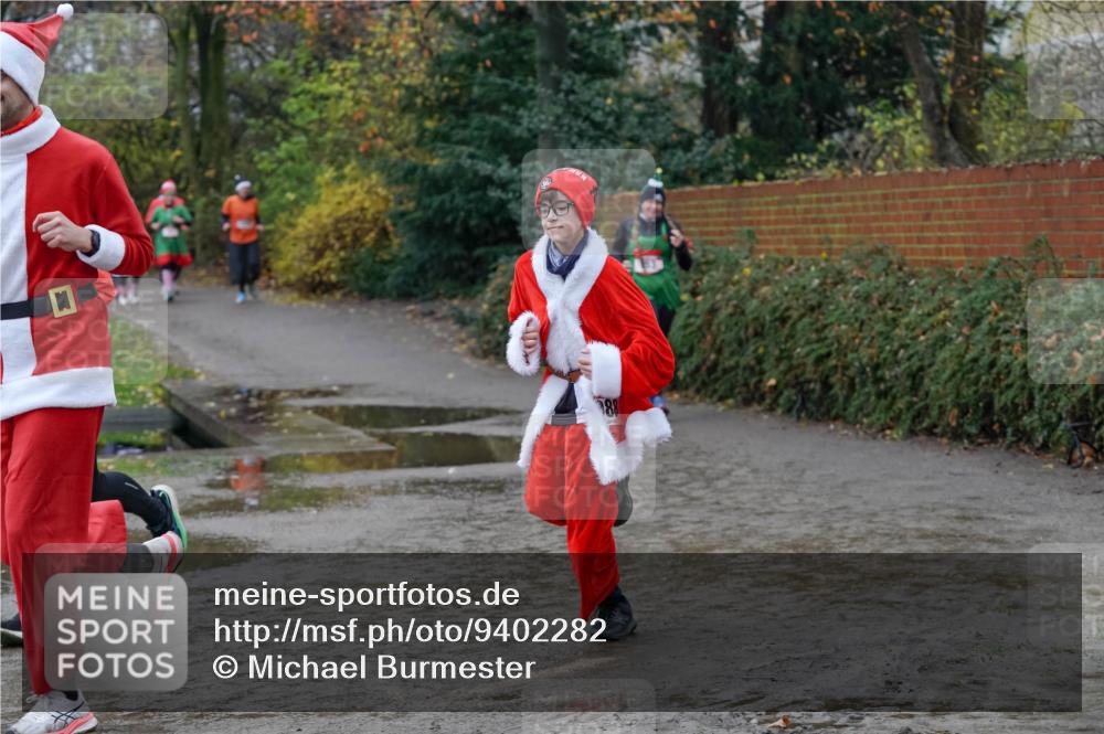 07.12.2025 - St. Pauli X-Mass-Run No. 15 Michael Burmester http://msf.ph/oto/9402282 07.12.2025 10:41:49 Laufen 88 meine-sportfotos.de