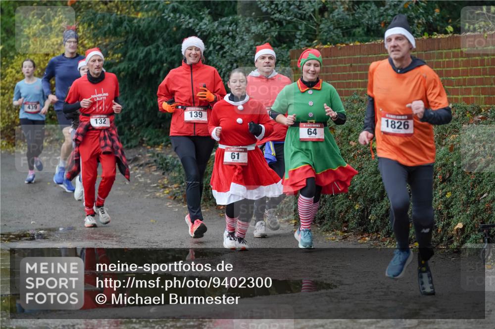 07.12.2025 - St. Pauli X-Mass-Run No. 15 Michael Burmester http://msf.ph/oto/9402300 07.12.2025 10:41:56 Laufen 439, 139, 132, 61, 64, 1826 meine-sportfotos.de